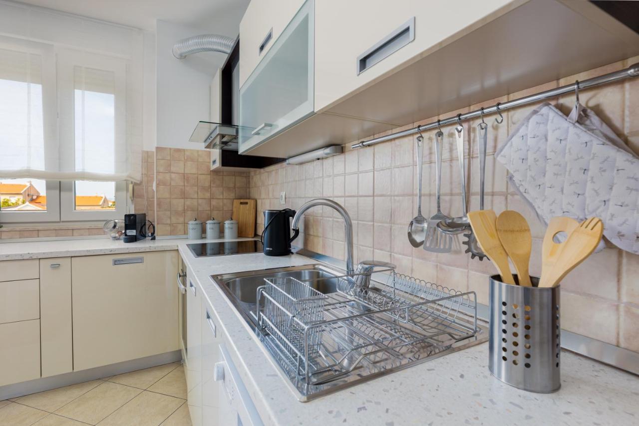 Karlita Apartment Солин Екстериор снимка